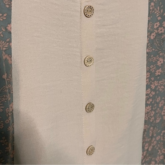 Sugarfox Cream & Floral Color Block Spaghetti Strap Faux Button Front Tank 2XL - Picture 8 of 10